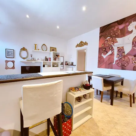 Elegante Con Terrazzino A San Lorenzo Apartment *