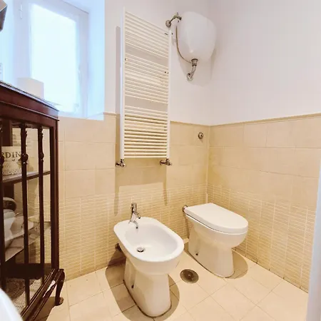 Elegante Con Terrazzino A San Lorenzo Apartment
