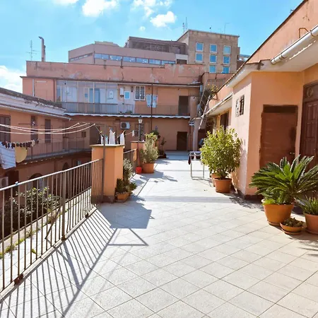 Elegante Con Terrazzino A San Lorenzo Apartment
